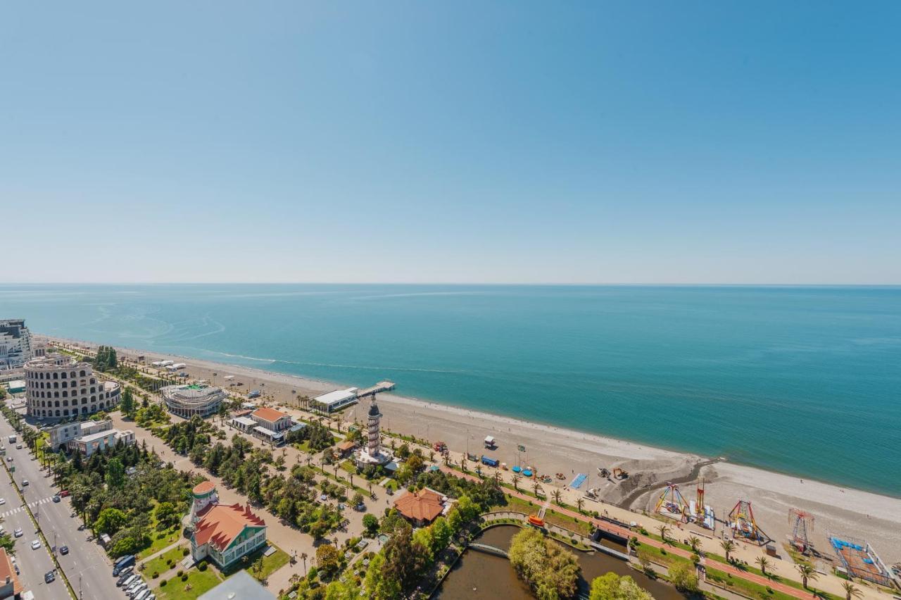 Orbi City Aparthotel Batumi Exterior foto